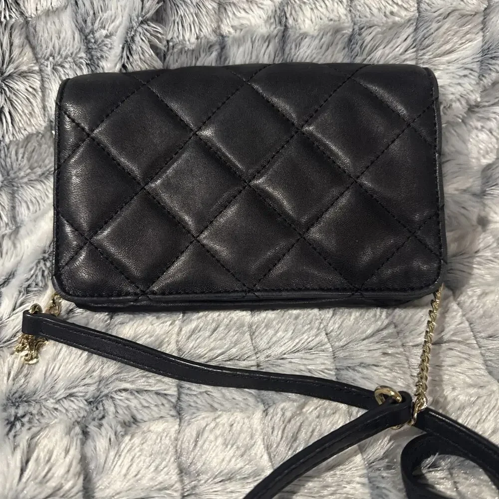 MICHAEL KORS Quilted Leather Handbag Purse Crossbody SM BLACK Gold Tone Chain